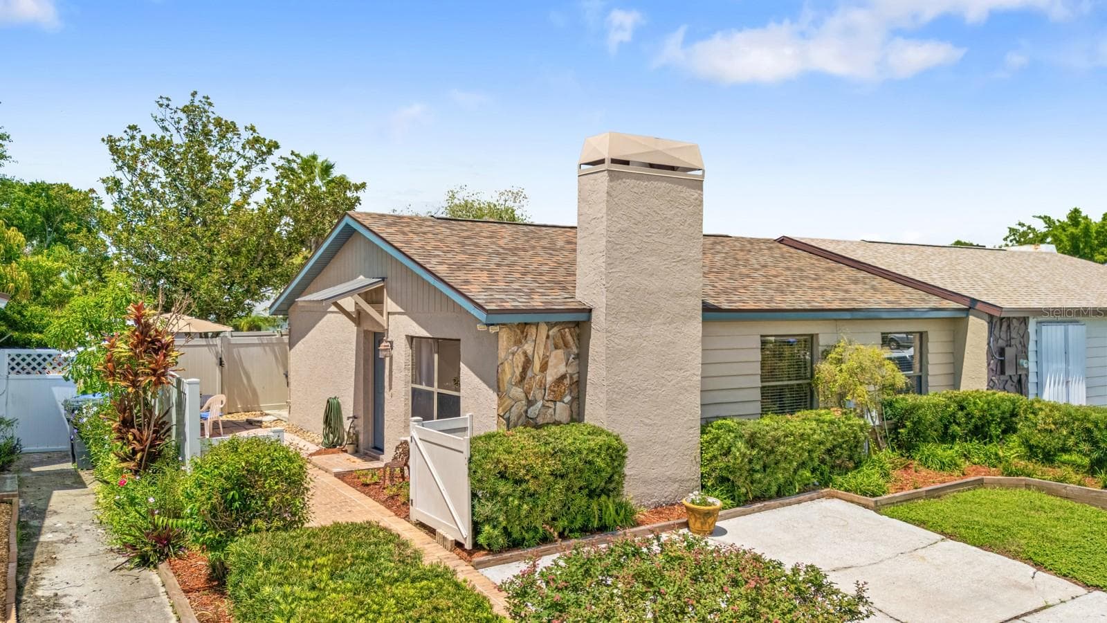 1205 MOHRLAKE DR