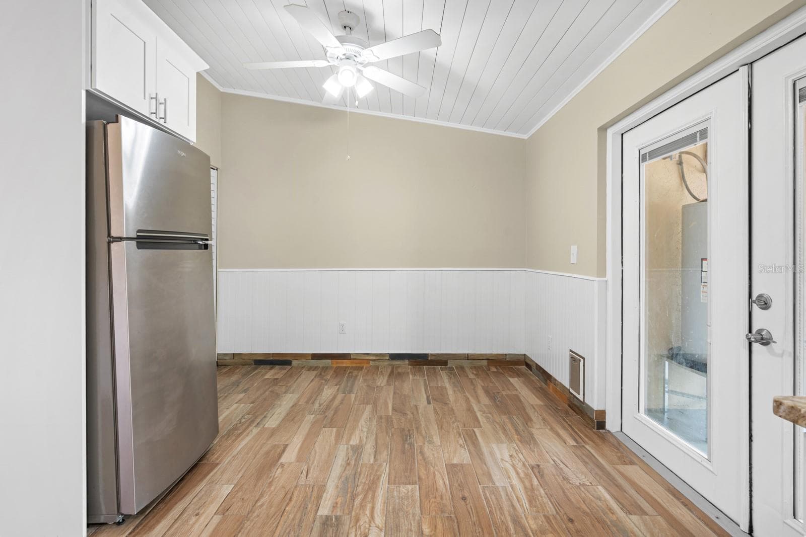 Single Family Residence at 1205 MOHRLAKE DR, BRANDON, photo 11 of 50