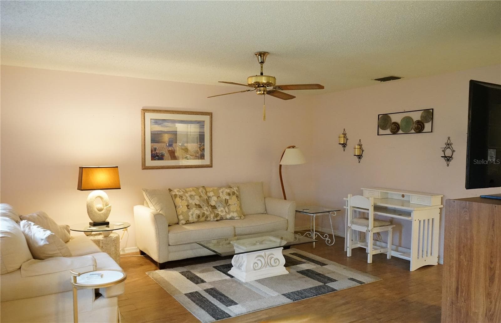furniture can stay or go - 1904 CANTERBURY LN #24, SUN CITY CENTER