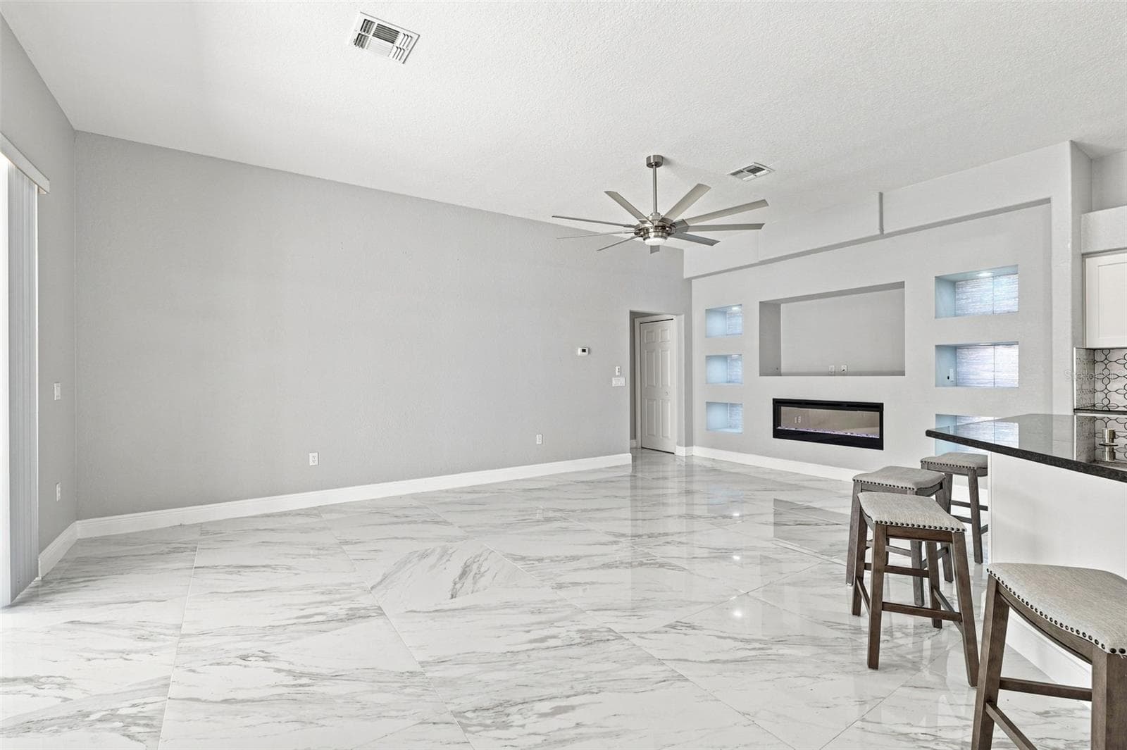 Living Room - 5333 LEATHER SADDLE LN, SPRING HILL