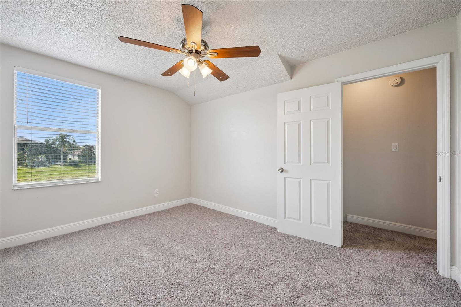 Single Family Residence at 9816 SURREY RIDGE RD, ORLANDO, photo 14 of 28