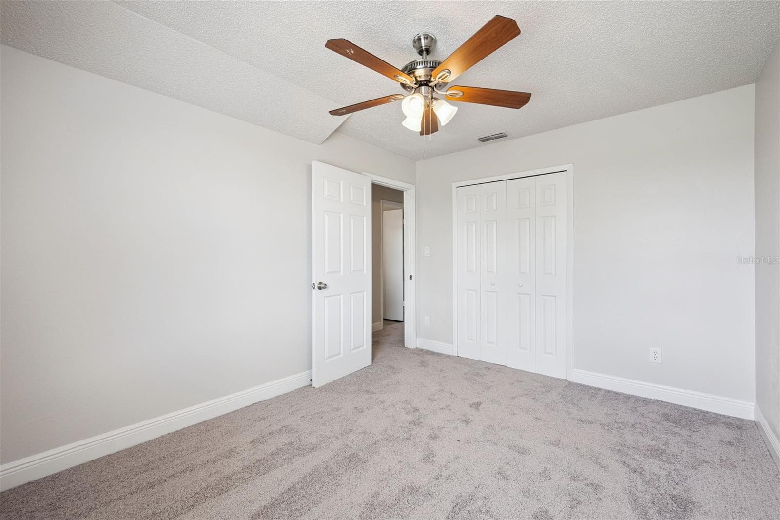 Single Family Residence at 9816 SURREY RIDGE RD, ORLANDO, photo 15 of 28