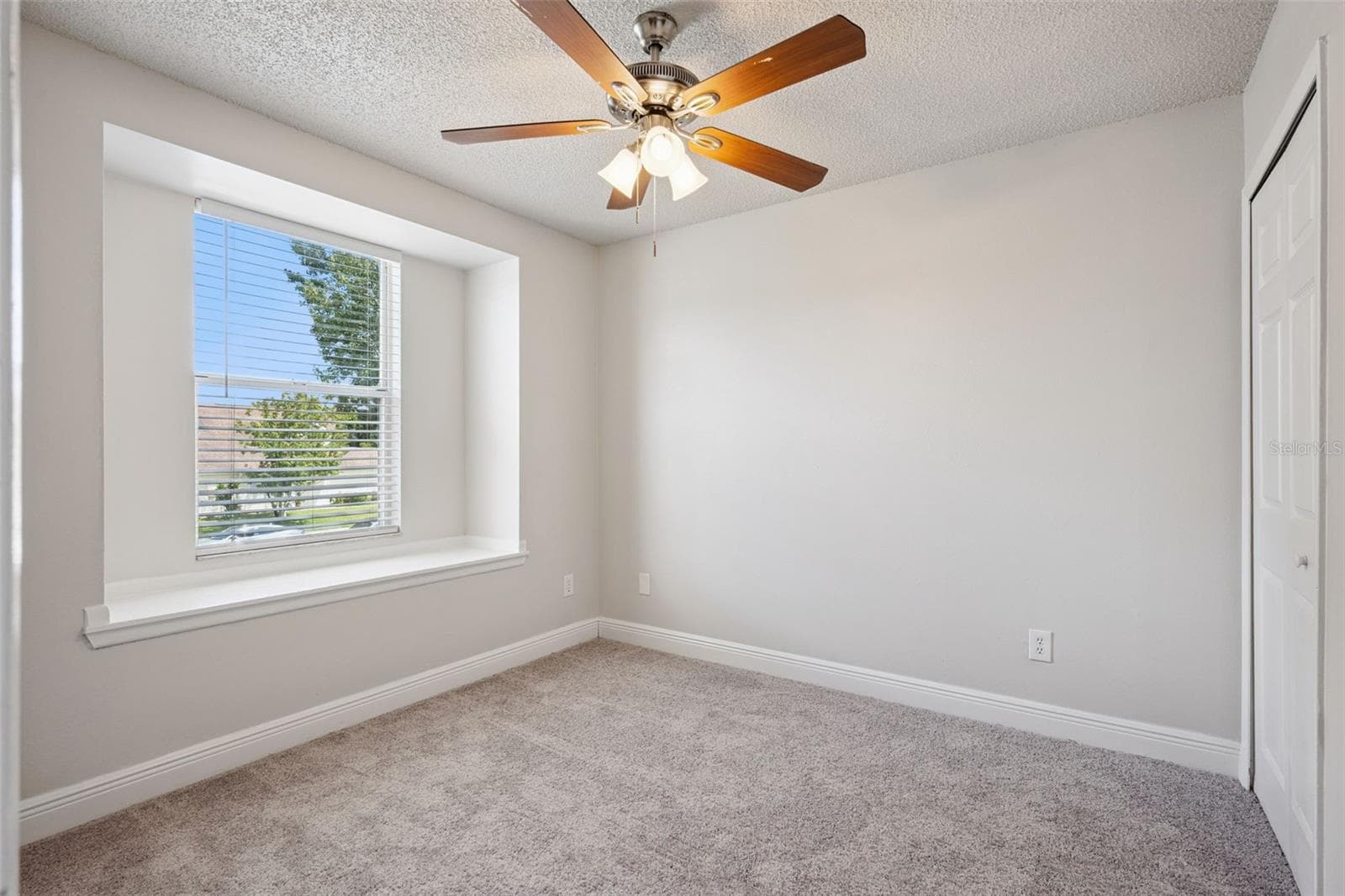 Single Family Residence at 9816 SURREY RIDGE RD, ORLANDO, photo 16 of 28