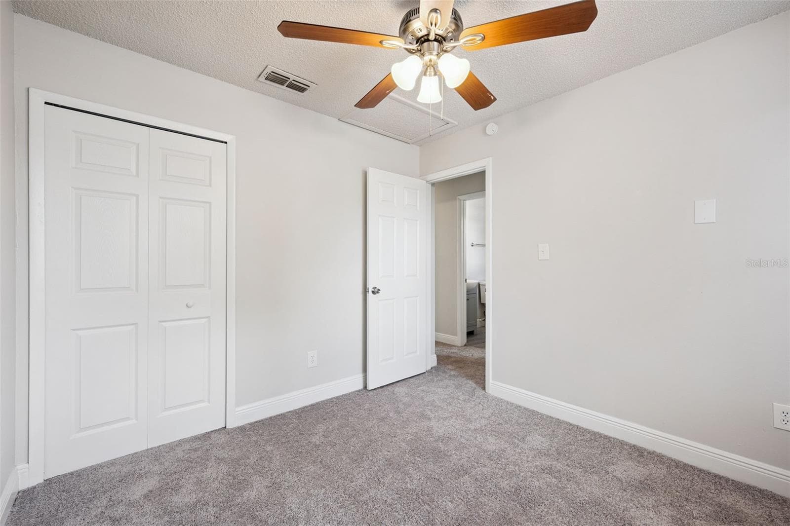 Single Family Residence at 9816 SURREY RIDGE RD, ORLANDO, photo 18 of 28