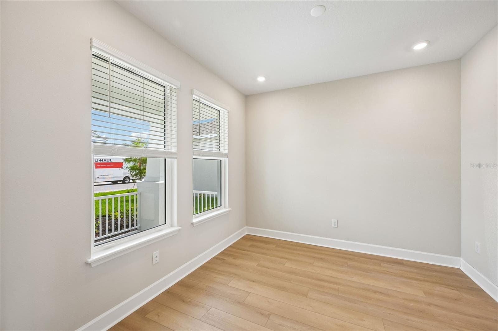 7057 Foxboro Way ~ Ready Now! - 7057 FOXBORO WAY, NOKOMIS