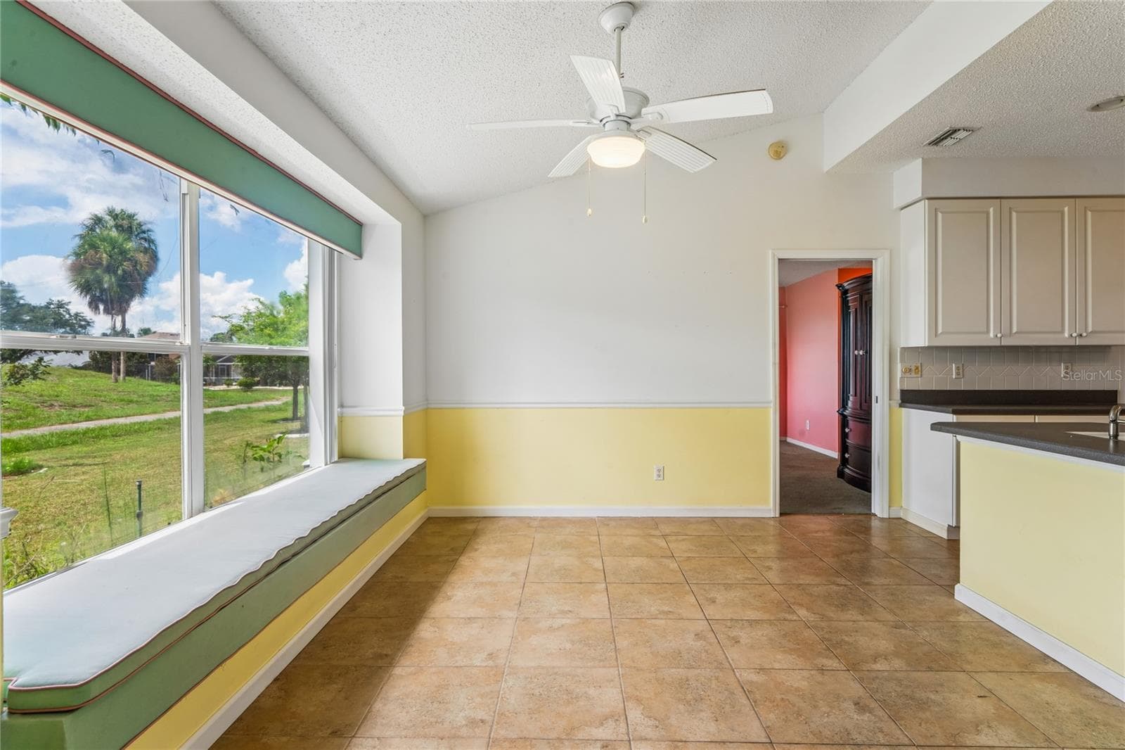Single Family Residence at 2336 E DEL WEBB BLVD, SUN CITY CENTER, photo 19 of 57