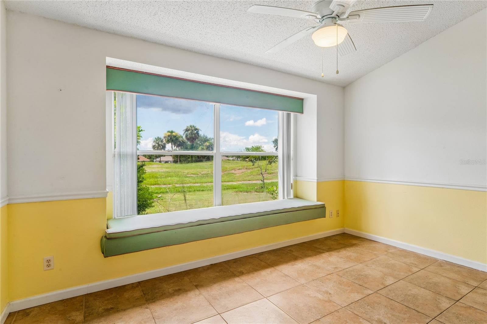 Single Family Residence at 2336 E DEL WEBB BLVD, SUN CITY CENTER, photo 20 of 57