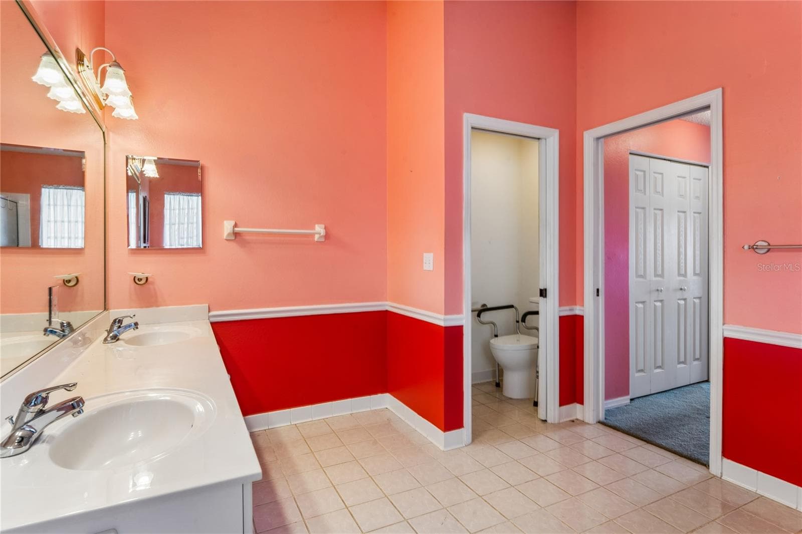 Single Family Residence at 2336 E DEL WEBB BLVD, SUN CITY CENTER, photo 31 of 57