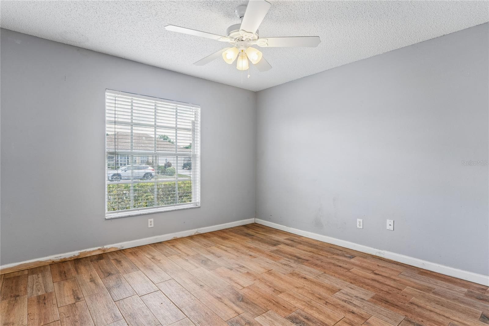 Single Family Residence at 2336 E DEL WEBB BLVD, SUN CITY CENTER, photo 37 of 57