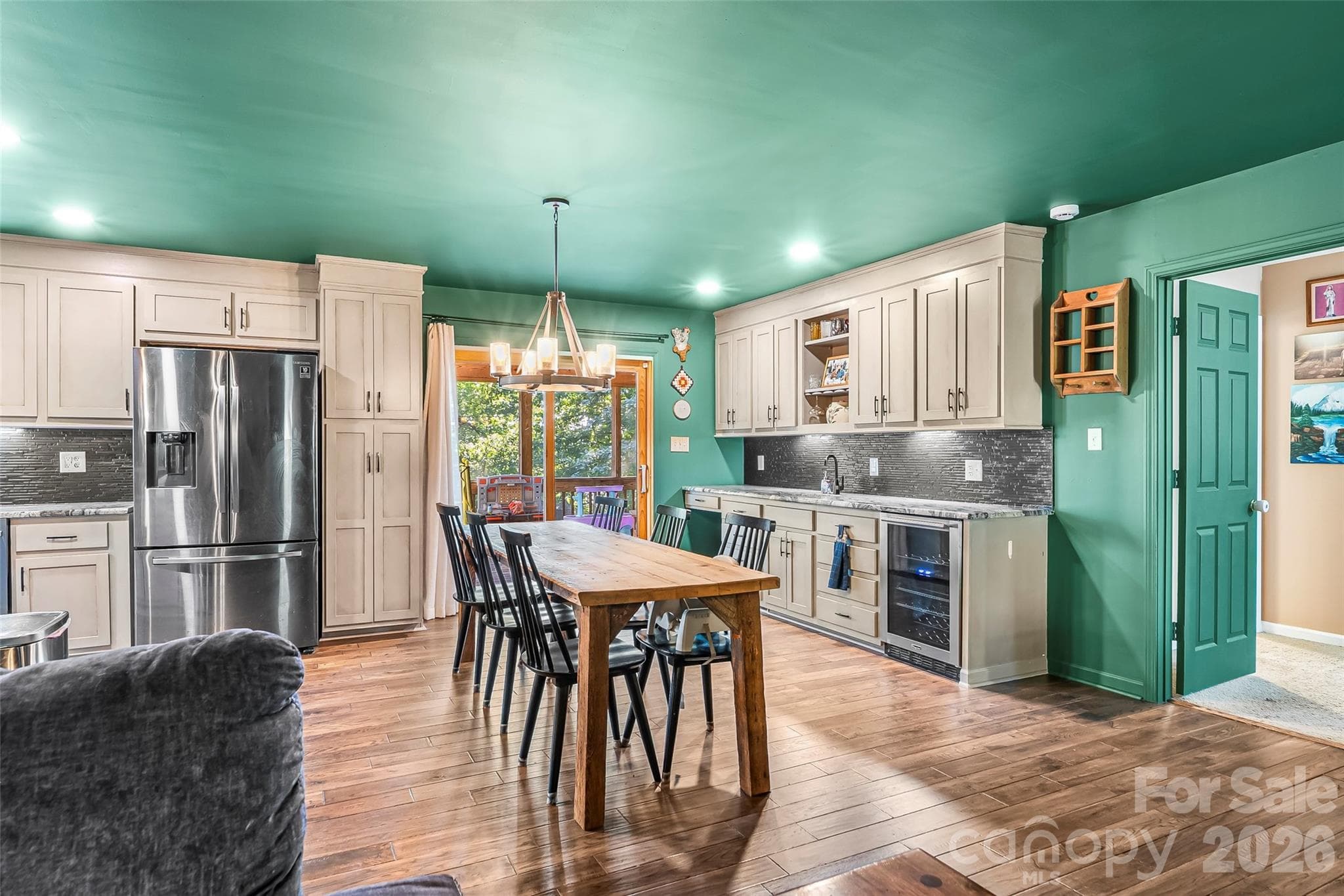 Single Family Residence at 5468 Valley Run Street, Hickory, photo 9 of 37