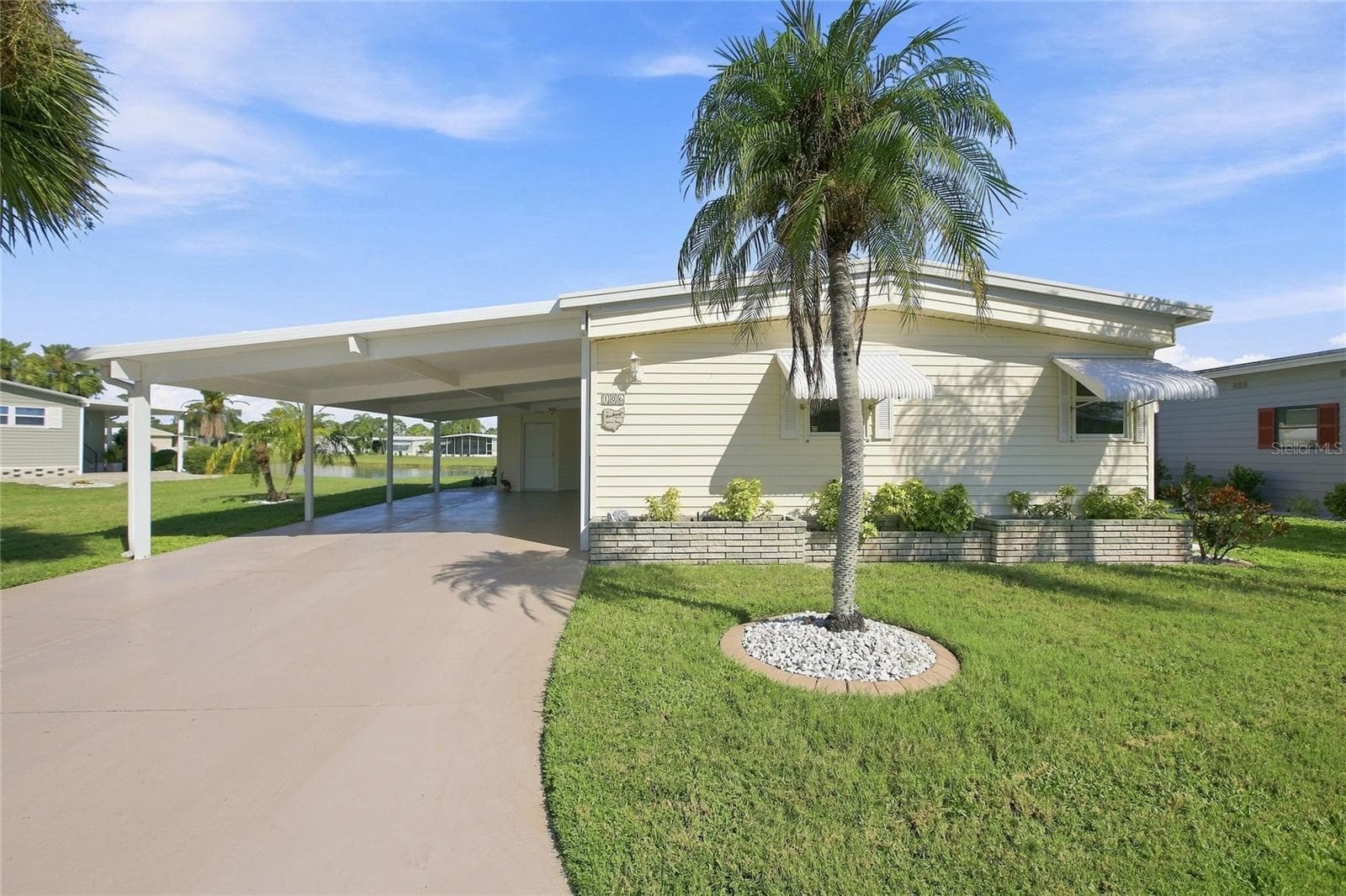 106 KING ARTHUR DR