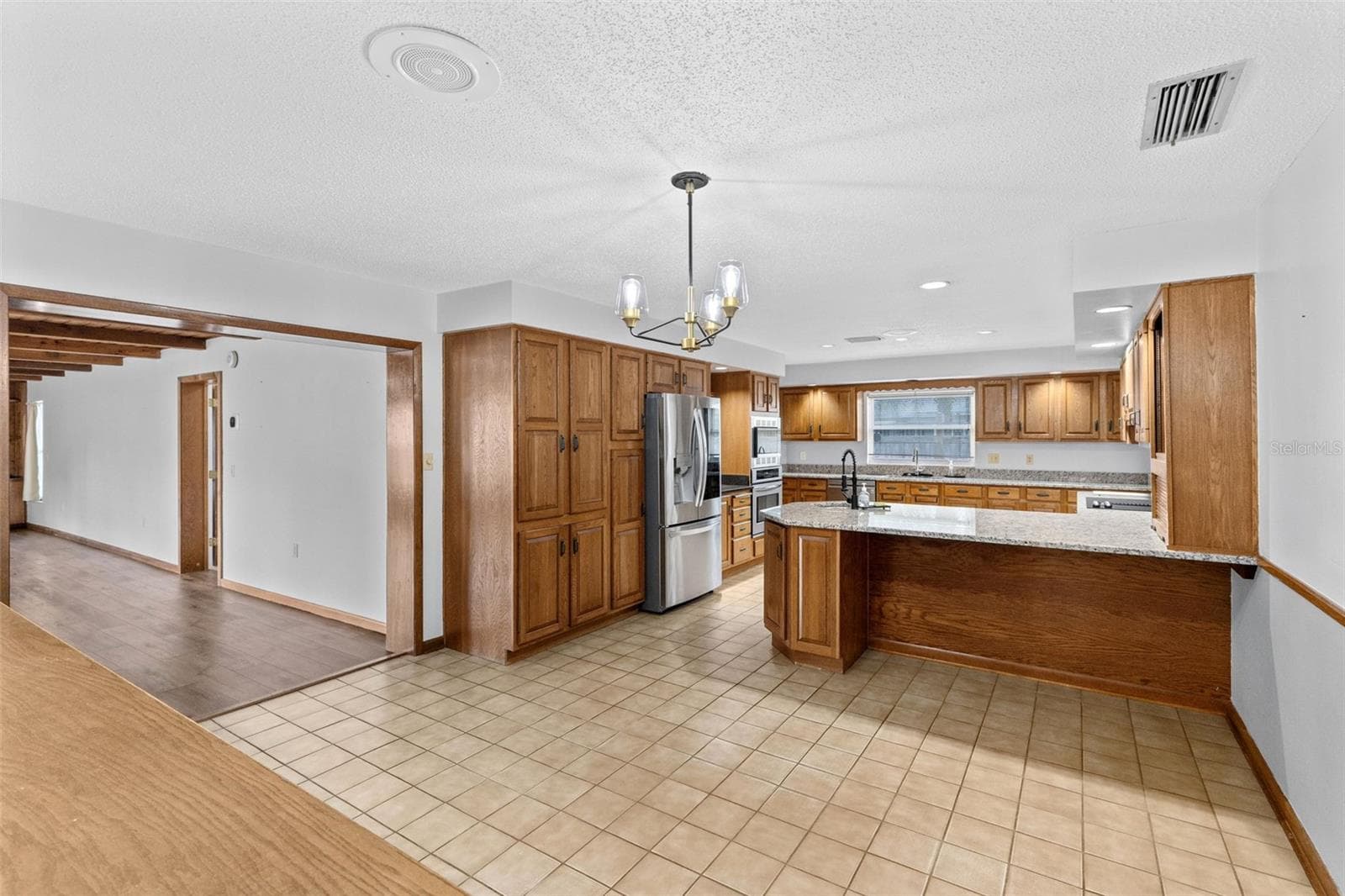 Single Family Residence at 2215 BRADFORD CT, ORLANDO, photo 11 of 36