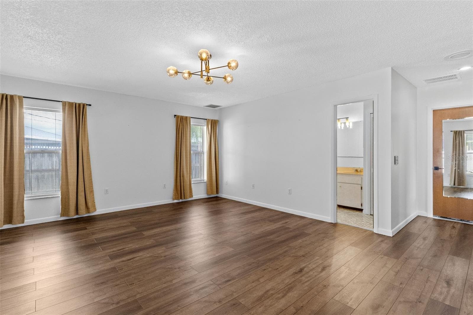 Single Family Residence at 2215 BRADFORD CT, ORLANDO, photo 18 of 36