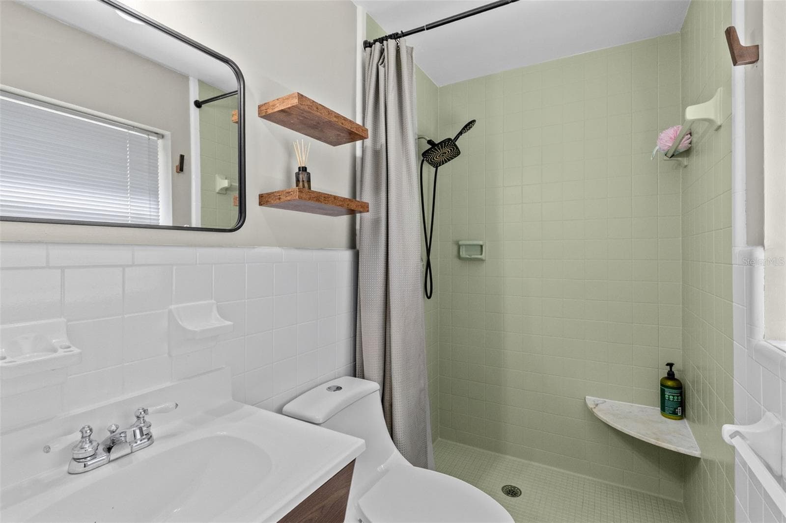 Single Family Residence at 2215 BRADFORD CT, ORLANDO, photo 24 of 36