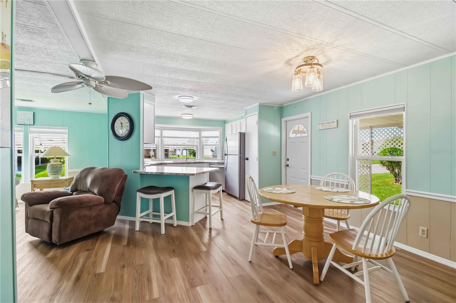 Manufactured Home at 4312 14TH ST E, ELLENTON, photo 9 of 44