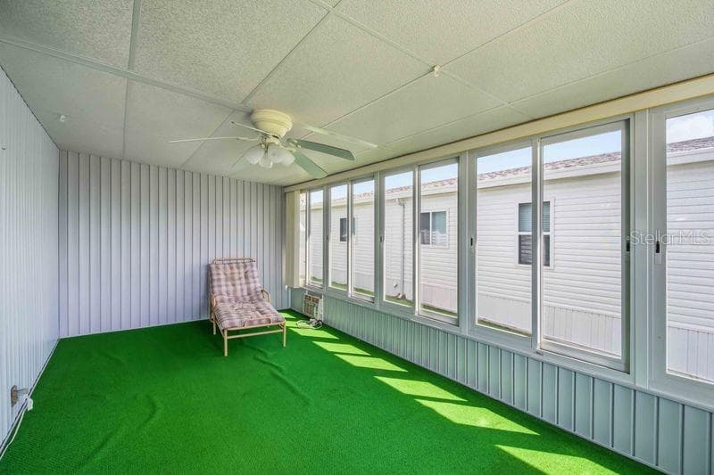 Florida Room - Blinds close completely - there is a window unit as well - 4312 14TH ST E, ELLENTON