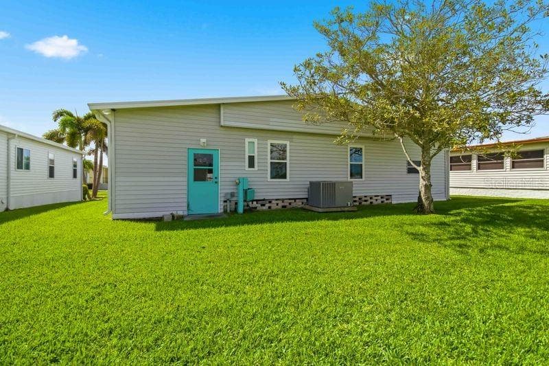 Manufactured Home at 4312 14TH ST E, ELLENTON, photo 30 of 44