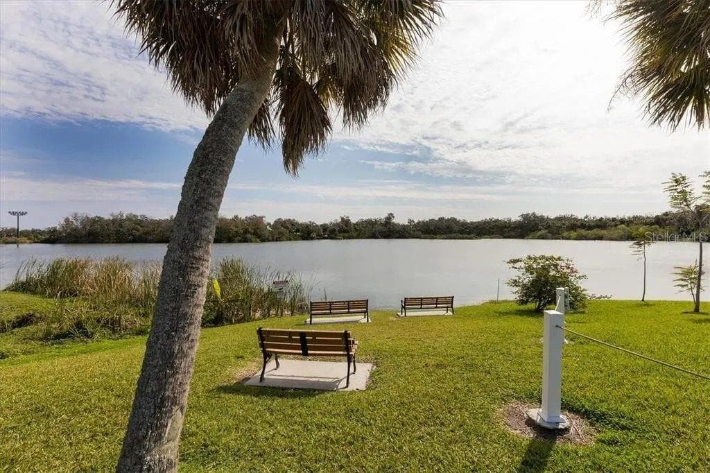 Lake in the community - 4312 14TH ST E, ELLENTON