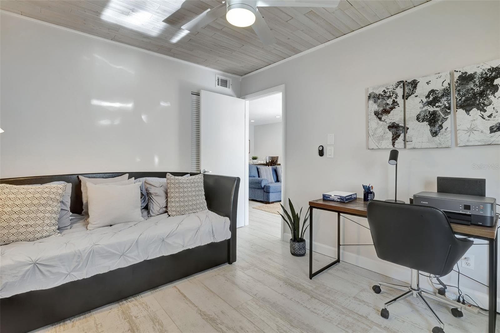 2nd Bedroom - 1130 W PEPPERTREE LN #118, SARASOTA