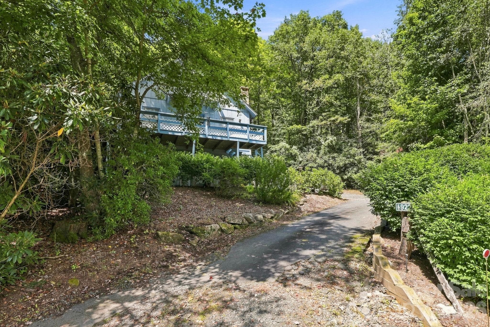 Single Family Residence at 922 Goose Hollow Road, Newland, photo 2 of 31