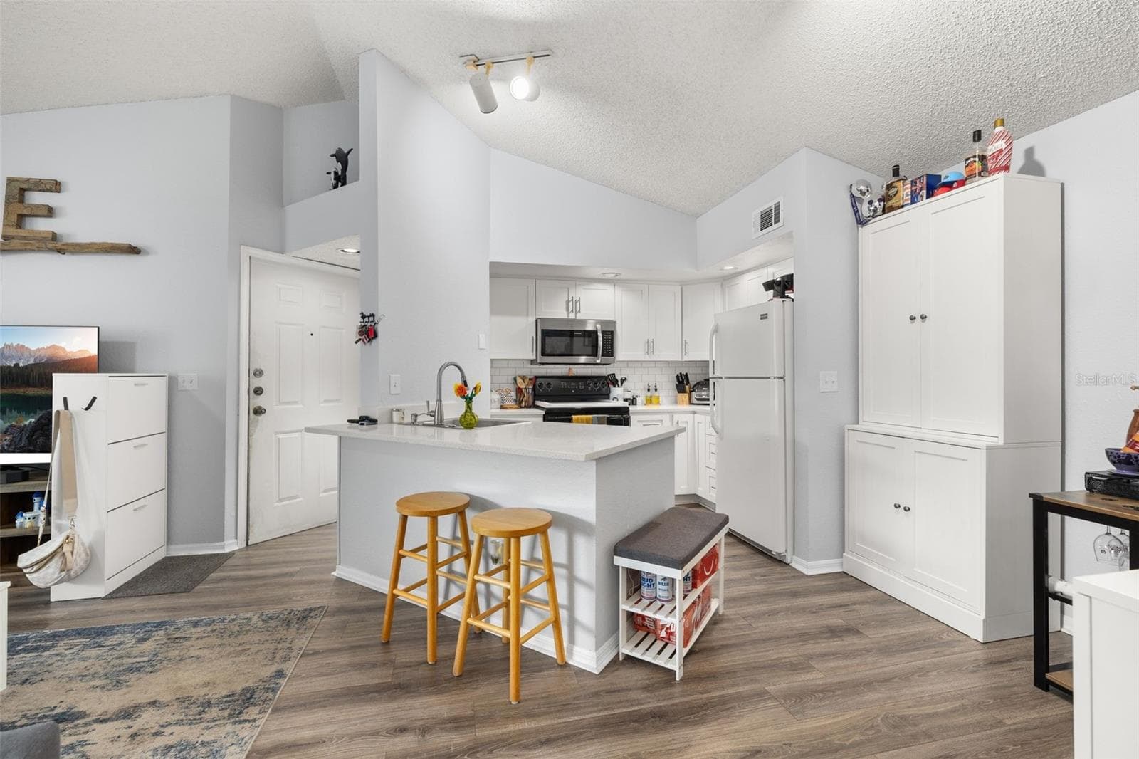 Condominium at 5713 GATLIN AVE #226, ORLANDO, photo 7 of 40