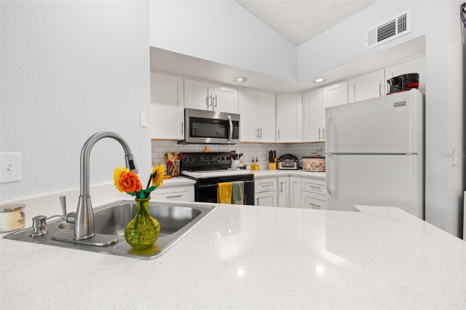 Condominium at 5713 GATLIN AVE #226, ORLANDO, photo 8 of 40