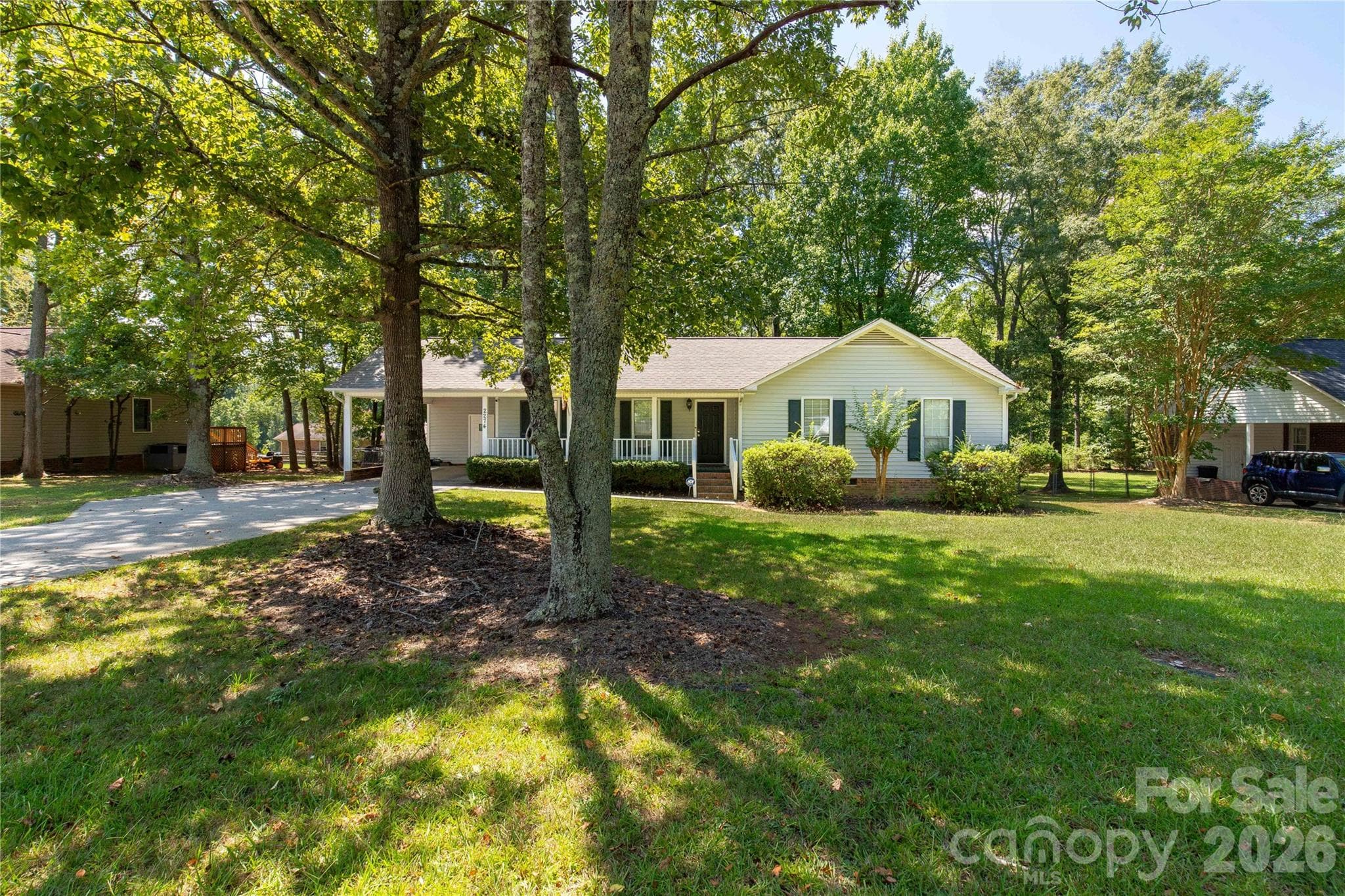 Single Family Residence at 2274 White Pine Court, Lancaster, photo 4 of 24