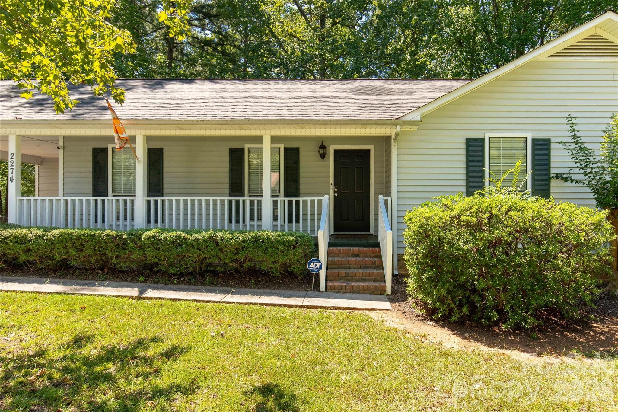 Single Family Residence at 2274 White Pine Court, Lancaster, photo 6 of 24