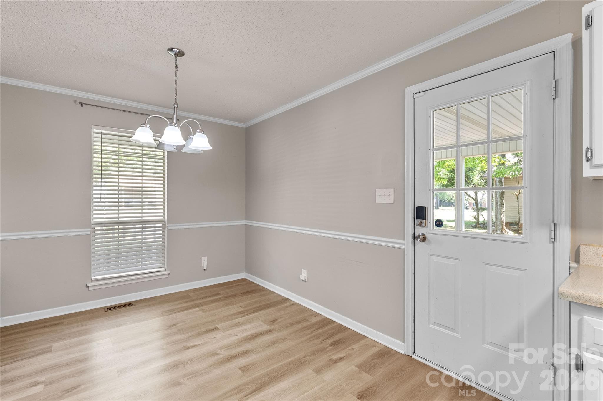 Dining area - 2274 White Pine Court, Lancaster