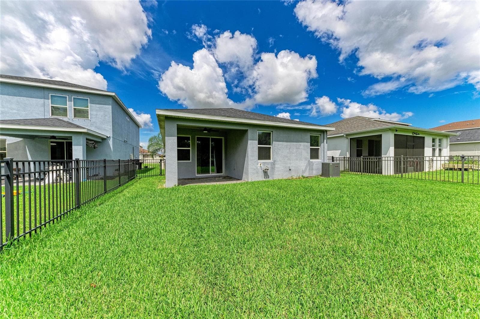 Backyard - 5834 BUNGALOW GROVE CT, PALMETTO