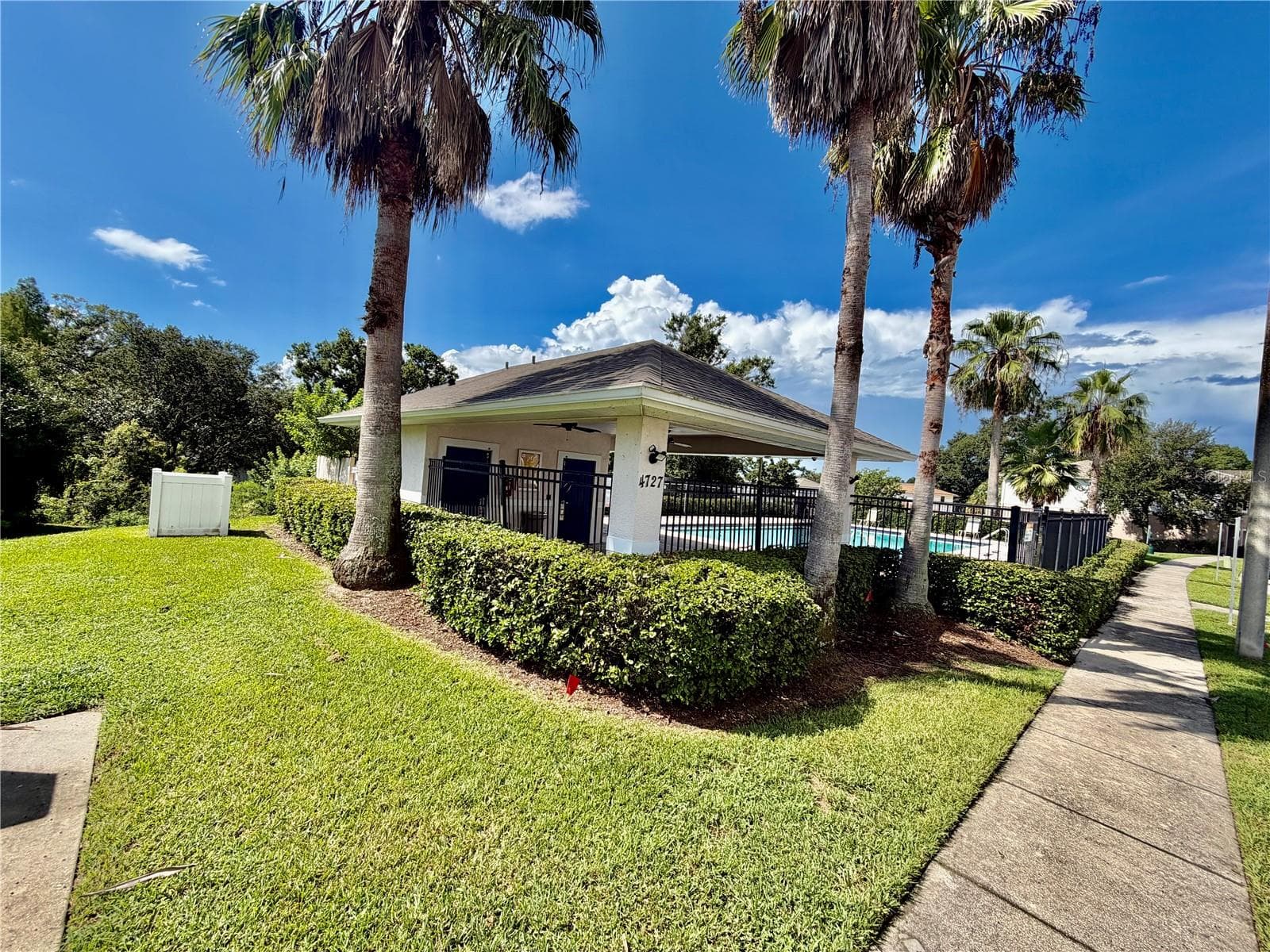 Townhouse at 9912 ASHBURN LAKE DR, TAMPA, photo 16 of 22