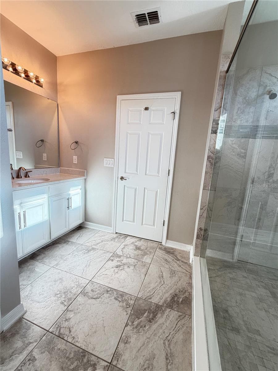 Single Family Residence at 860 BAY BRIDGE CIR, APOPKA, photo 10 of 47