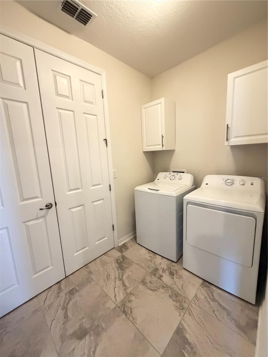 Single Family Residence at 860 BAY BRIDGE CIR, APOPKA, photo 12 of 47
