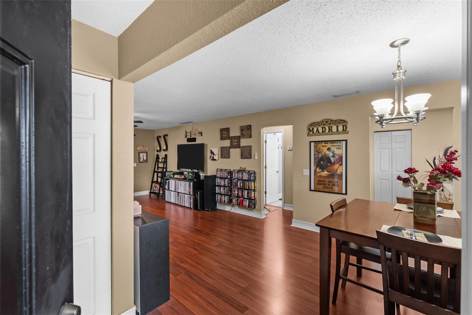 Come On In! Welcoming Entrance - 200 COUNTRY CLUB DR #108, LARGO