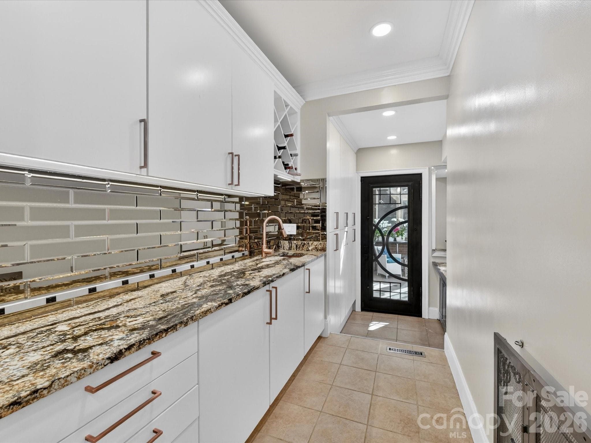 Elegant Butlery. - 2723 Providence Pine Lane, Charlotte