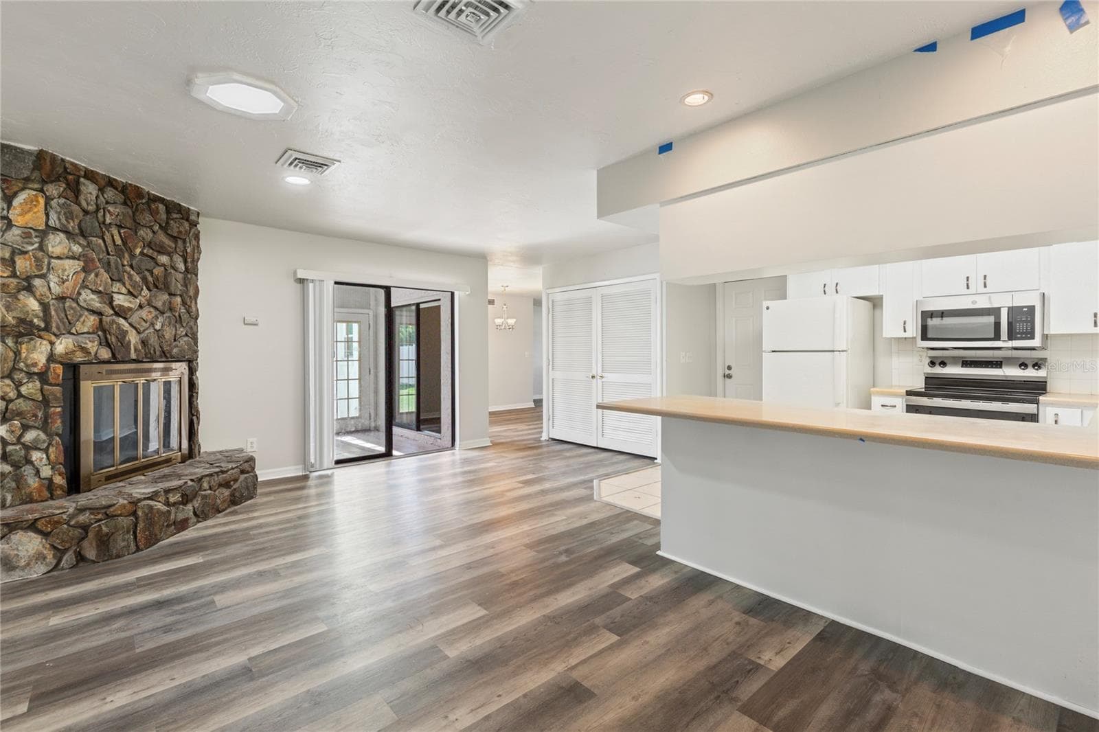 Single Family Residence at 1704 54TH STREET CT W, BRADENTON, photo 3 of 30