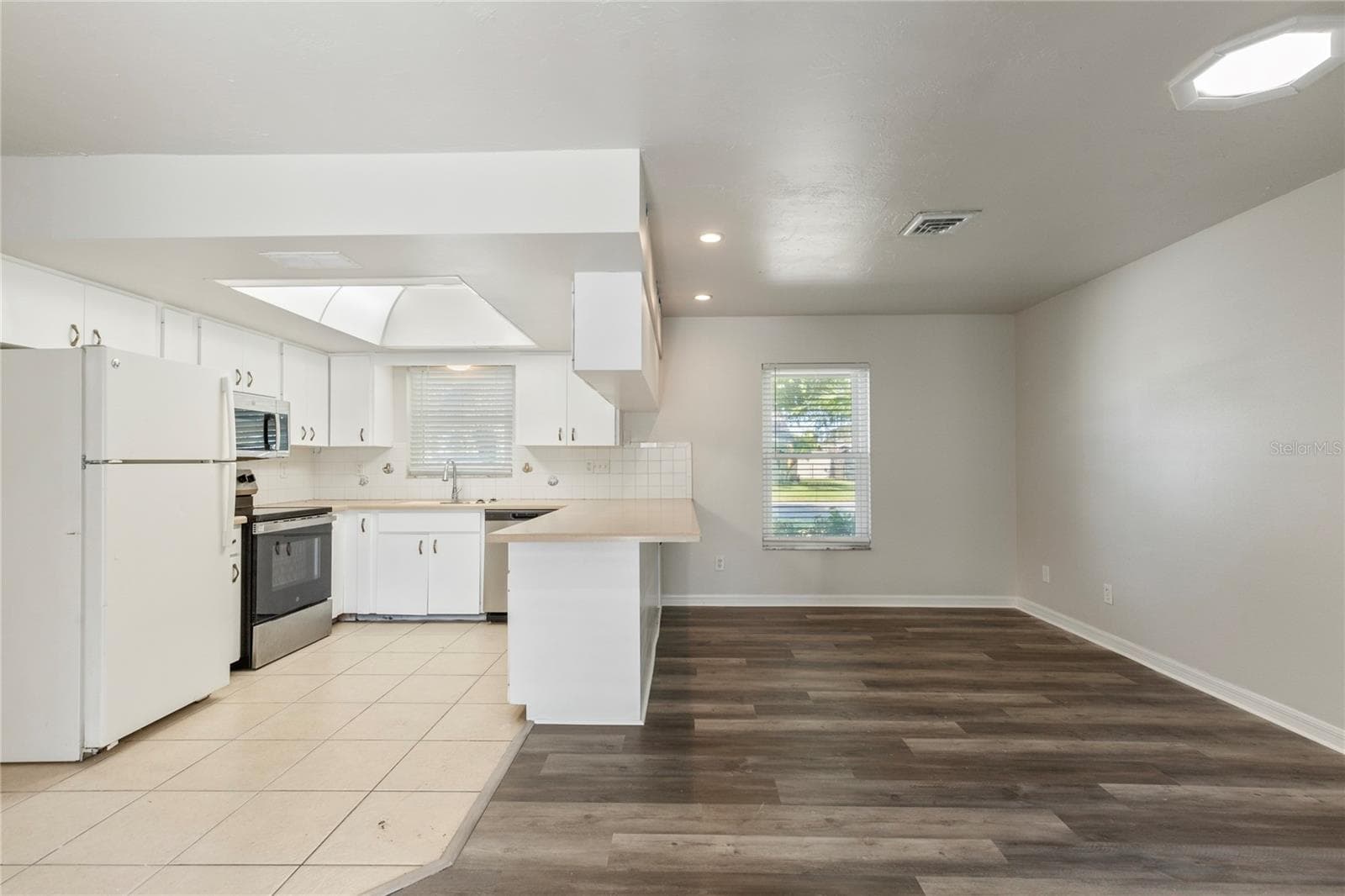 Single Family Residence at 1704 54TH STREET CT W, BRADENTON, photo 5 of 30