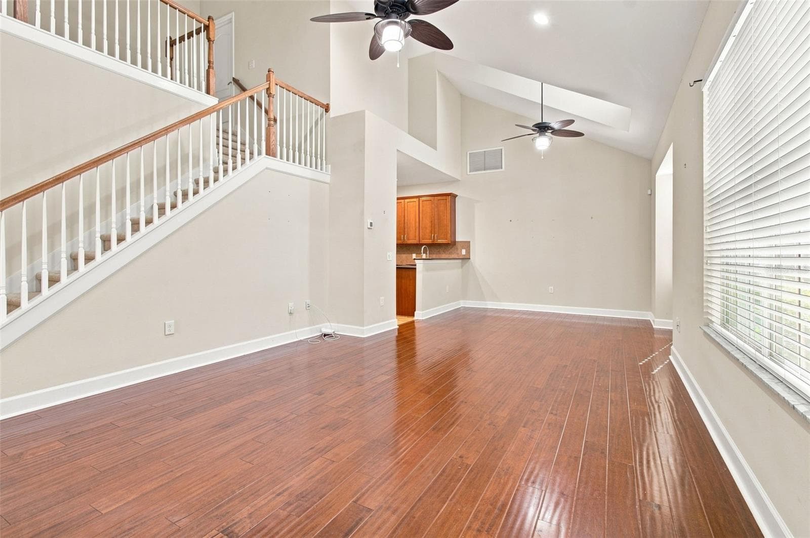 Single Family Residence at 20113 BENDING CREEK PL, TAMPA, photo 5 of 62