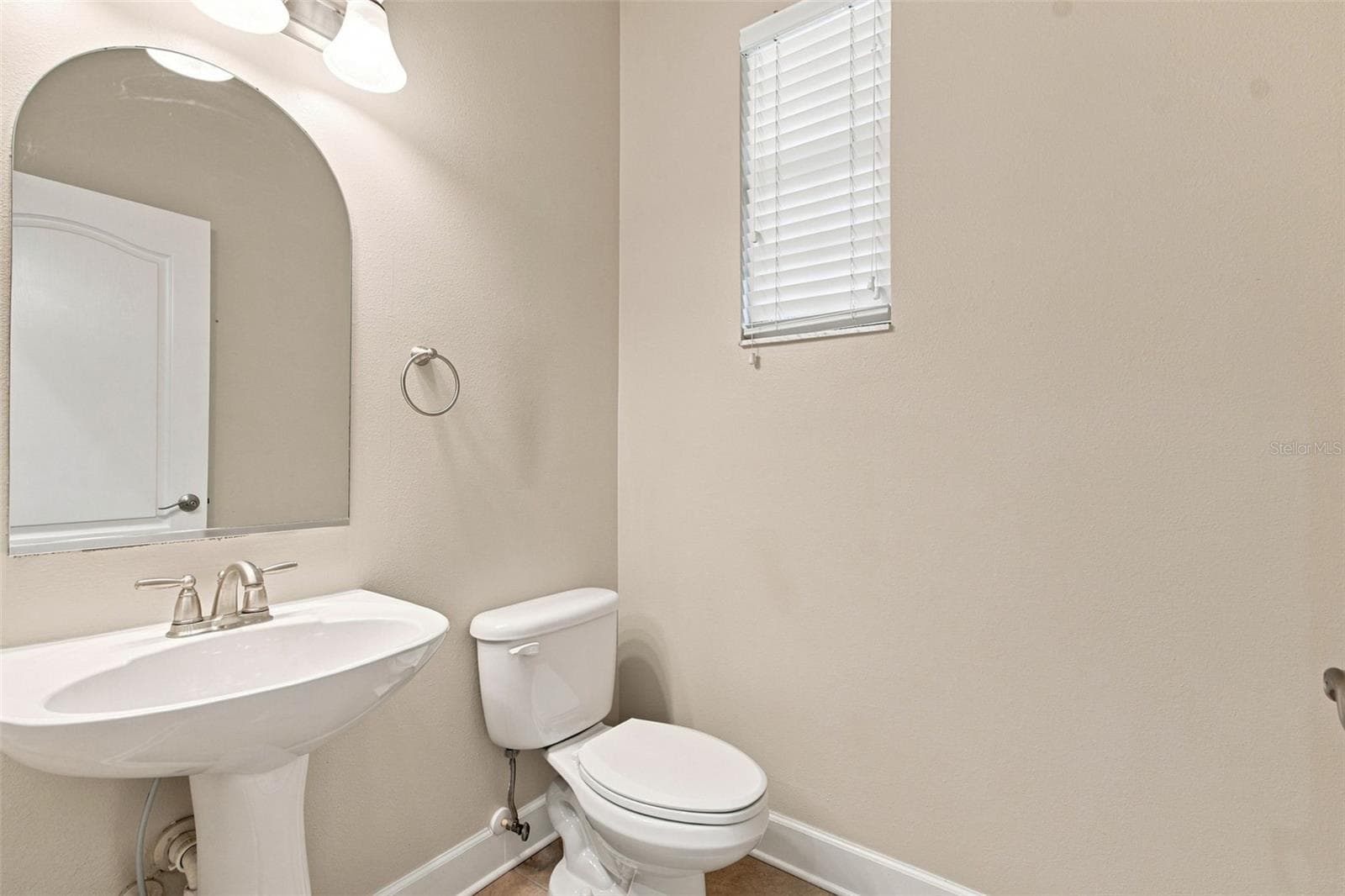 Single Family Residence at 20113 BENDING CREEK PL, TAMPA, photo 9 of 62