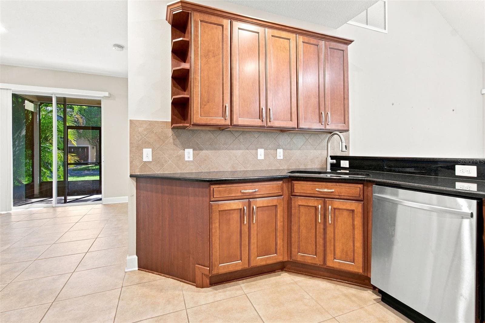 Single Family Residence at 20113 BENDING CREEK PL, TAMPA, photo 23 of 62
