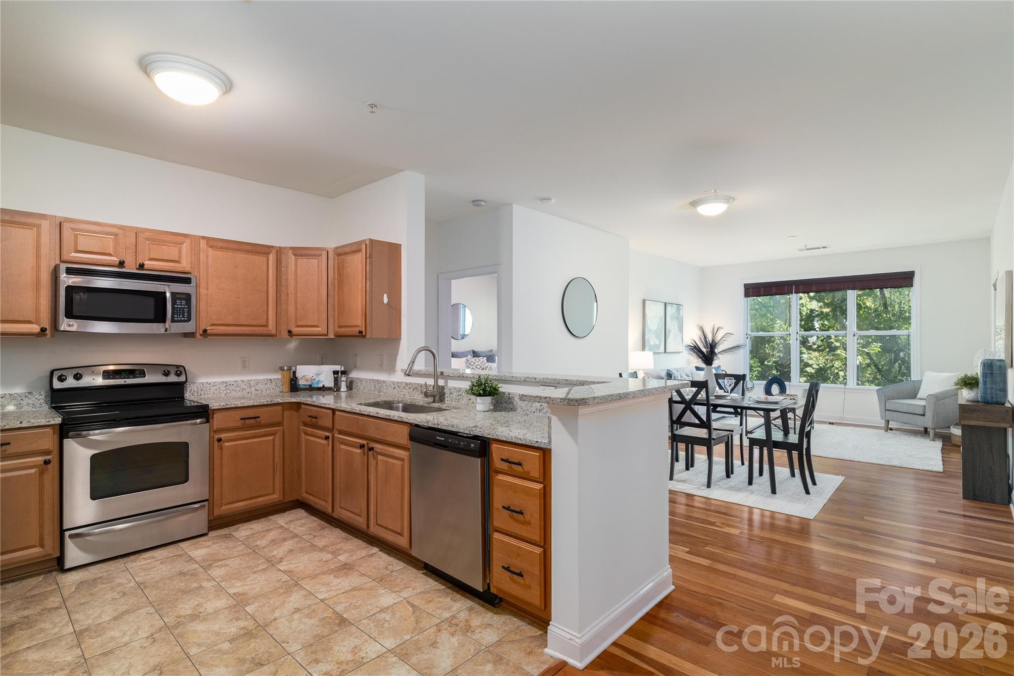 1000 E Woodlawn Road