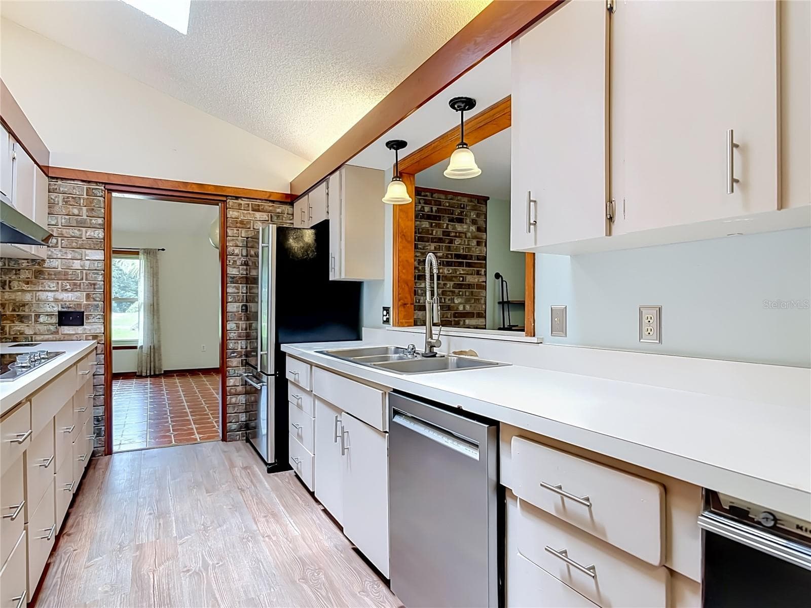 Single Family Residence at 1032 VALLEY FORGE RD, DELAND, photo 11 of 74