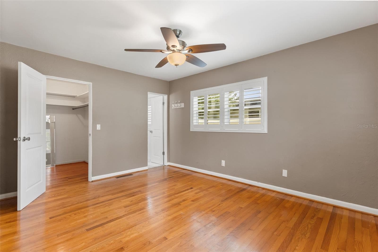 Primary Suite with Walk-In Closet - 610 SWEETBRIAR RD, ORLANDO