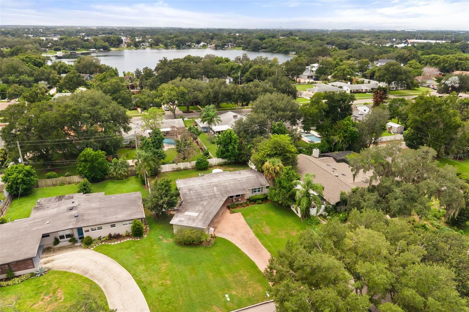 Single Family Residence at 610 SWEETBRIAR RD, ORLANDO, photo 35 of 36