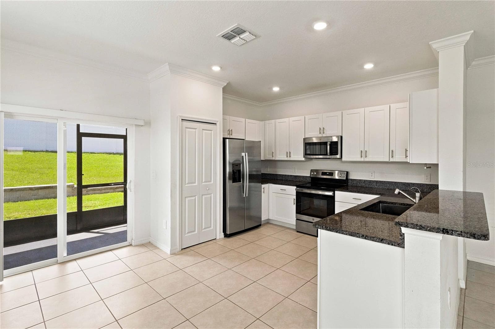 Townhouse at 36536 WELL HILL WAY, ZEPHYRHILLS, photo 9 of 24