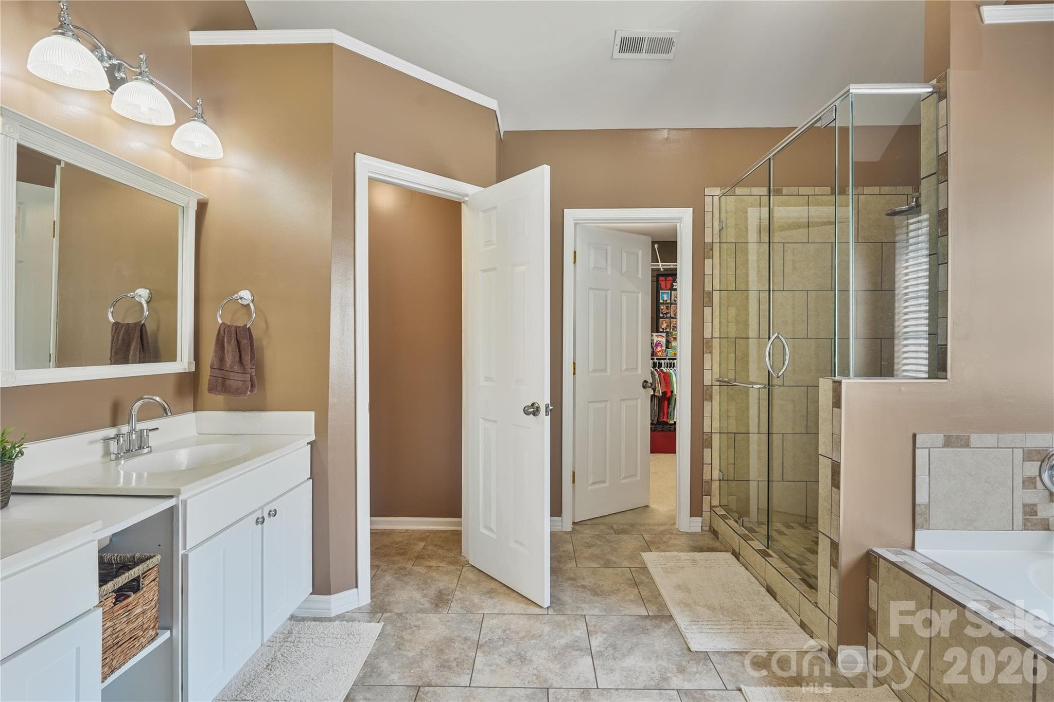 Single Family Residence at 190 Almora Loop, Mooresville, photo 24 of 40
