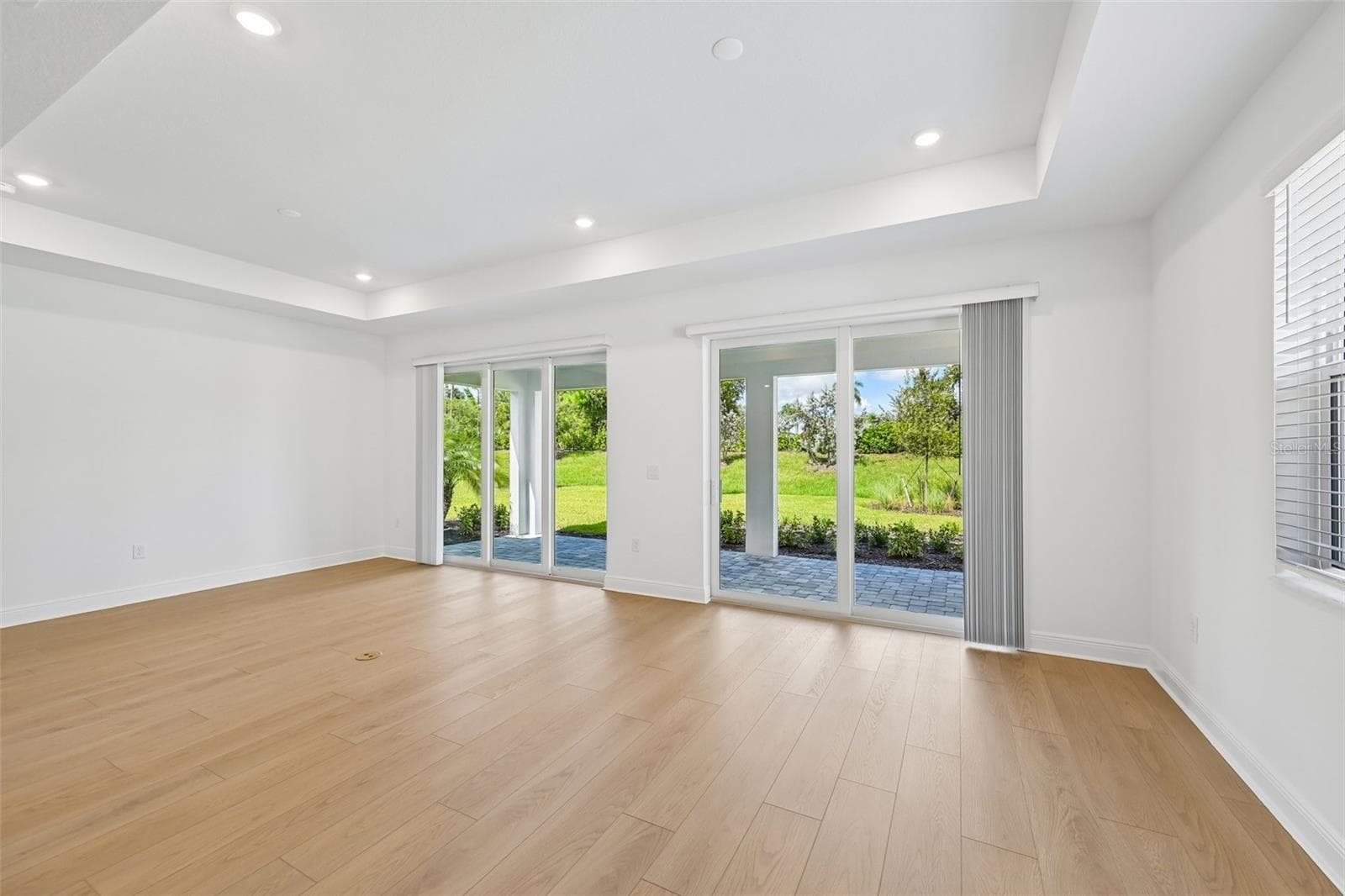 Single Family Residence at 7551 HAWKSTONE DR, SARASOTA, photo 12 of 31