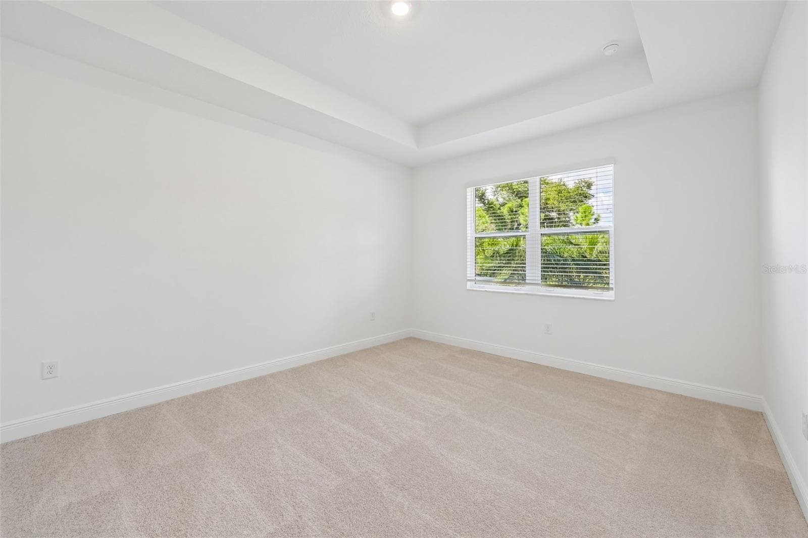 Single Family Residence at 7551 HAWKSTONE DR, SARASOTA, photo 16 of 31