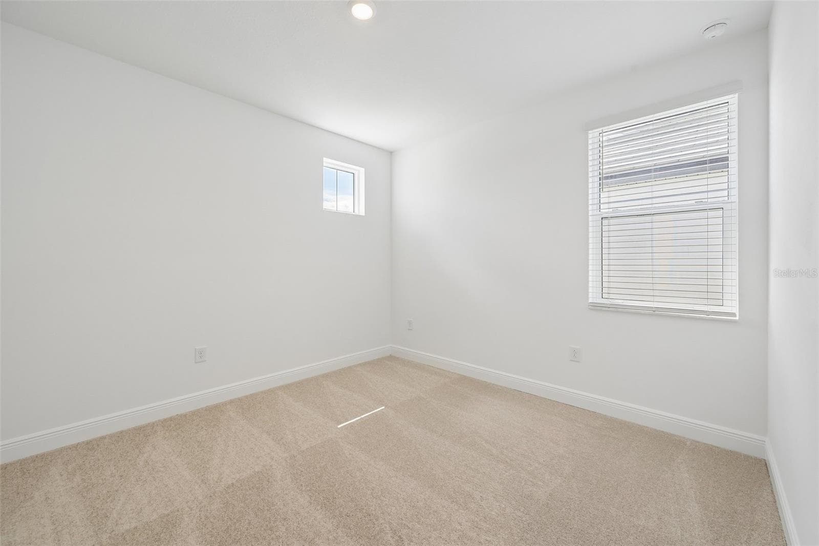 Single Family Residence at 7551 HAWKSTONE DR, SARASOTA, photo 27 of 31