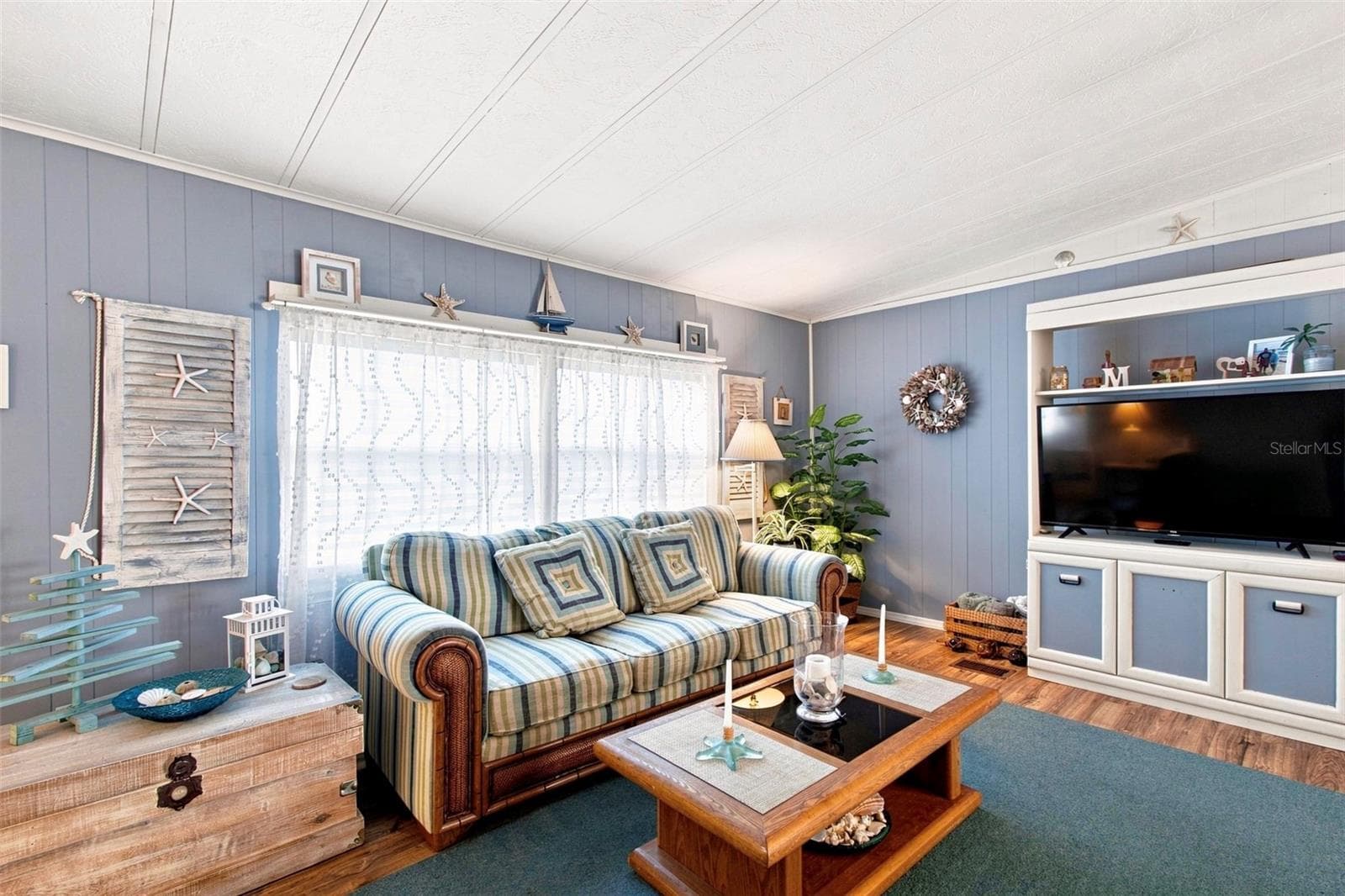 Manufactured Home at 56 PELICAN DR S, OLDSMAR, photo 13 of 61